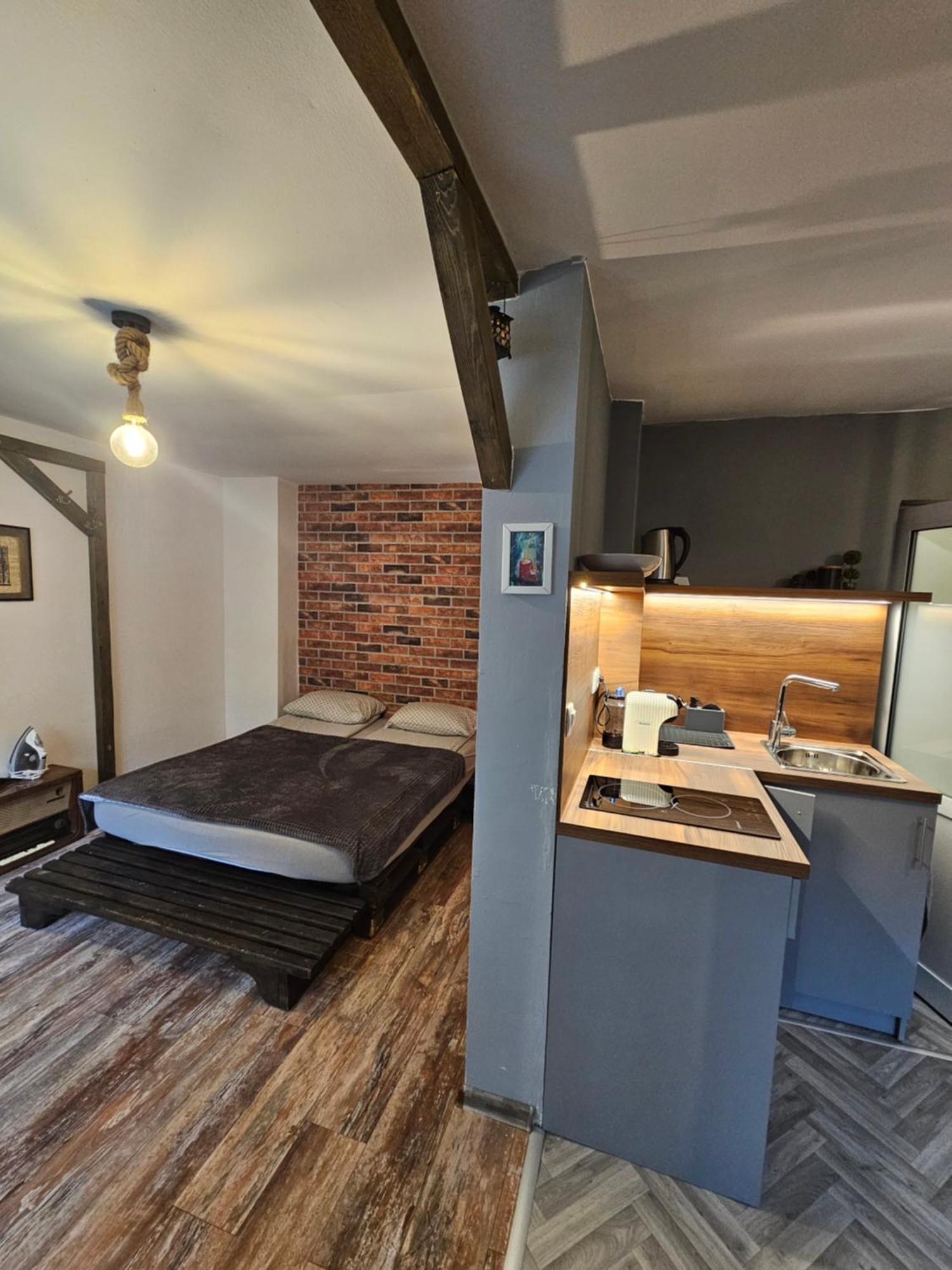 Hot Spot Studio In The Center Софія Екстер'єр фото